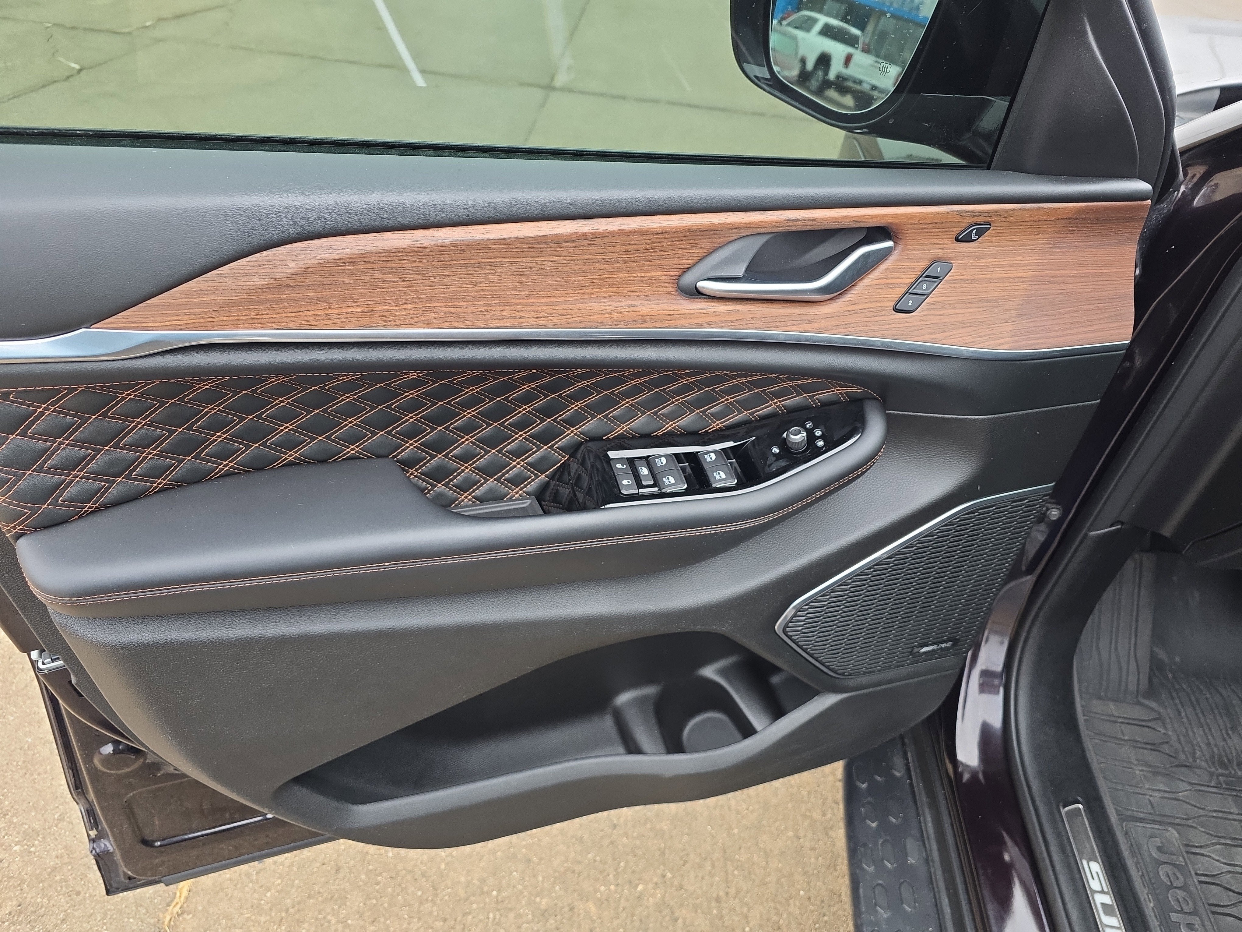 2023 Jeep Grand Cherokee L Summit