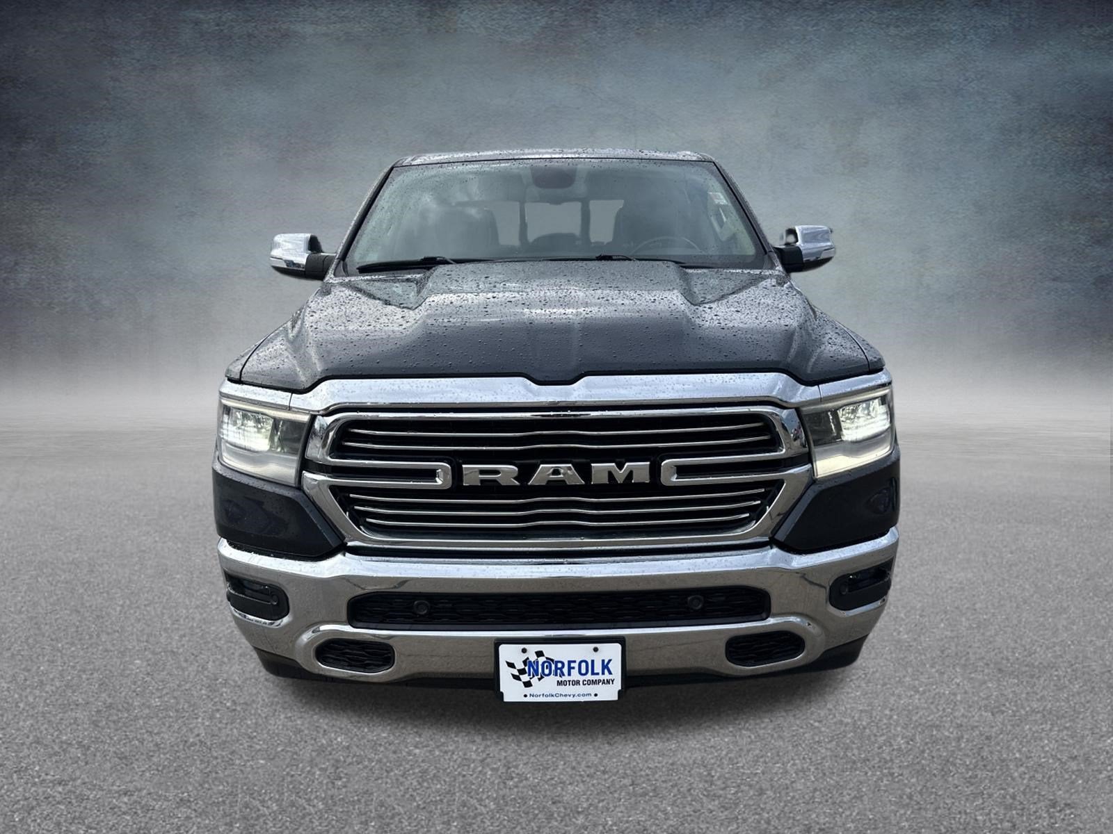 2019 RAM 1500 Laramie Crew Cab 4x4 5'7" Box