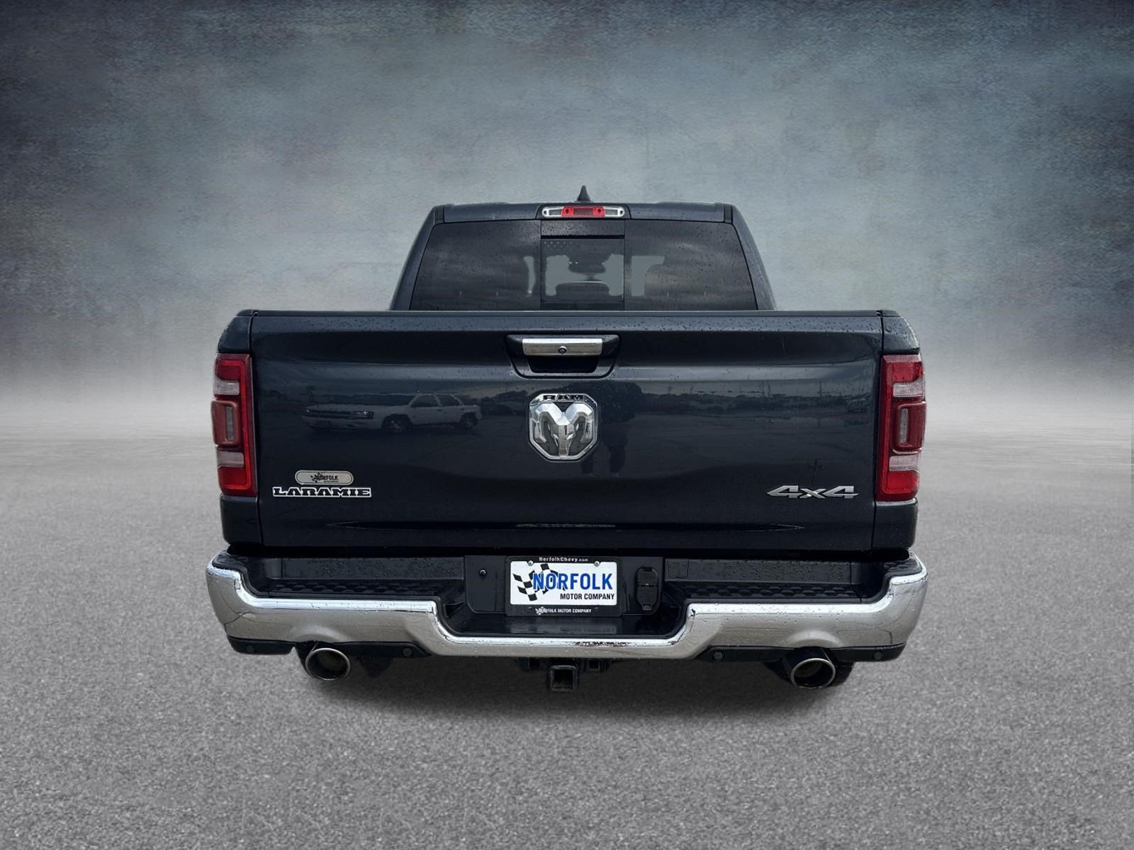 2019 RAM 1500 Laramie Crew Cab 4x4 5'7" Box