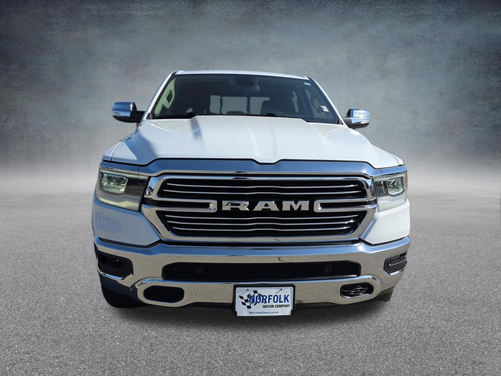 2020 RAM 1500 Laramie Crew Cab 4x4 5'7" Box