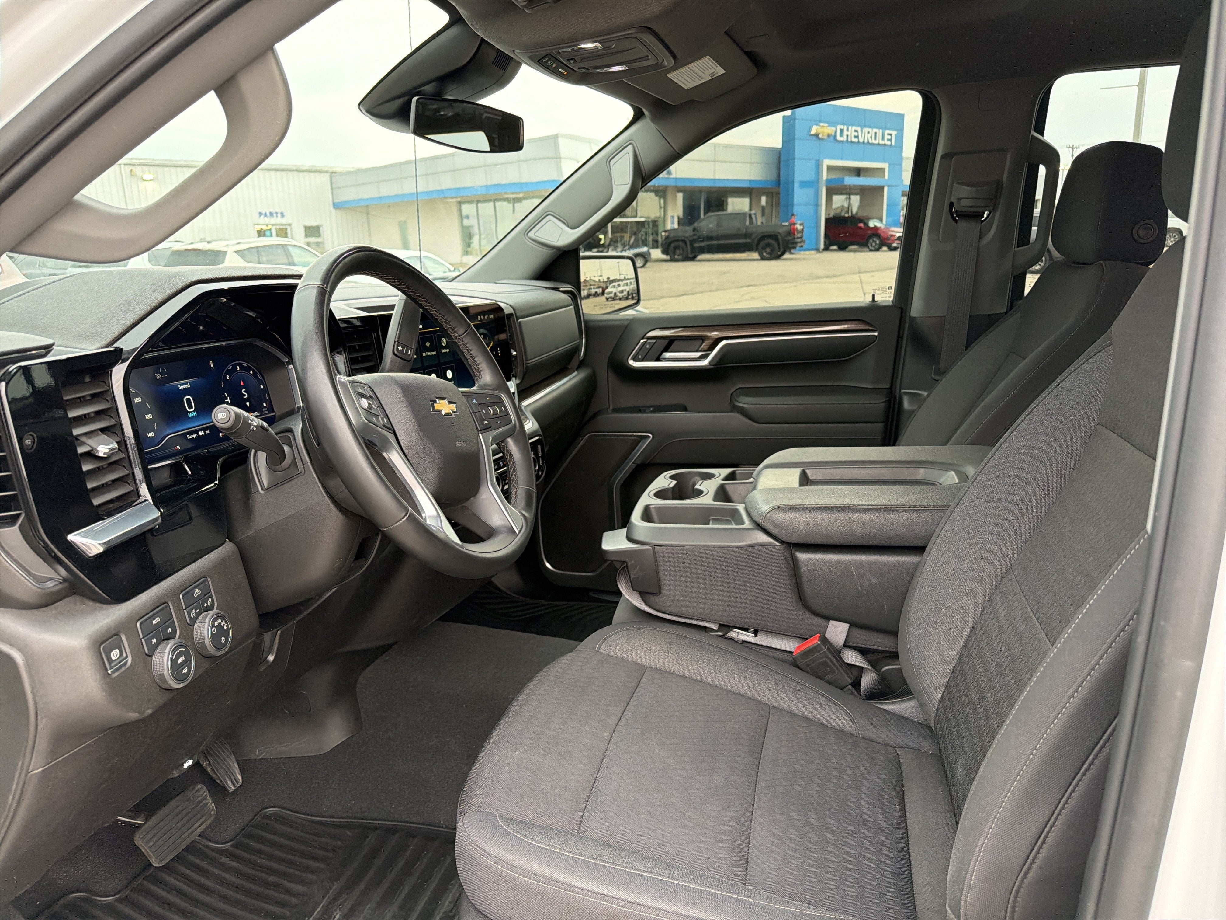 2025 Chevrolet Silverado 1500 LT (2FL)