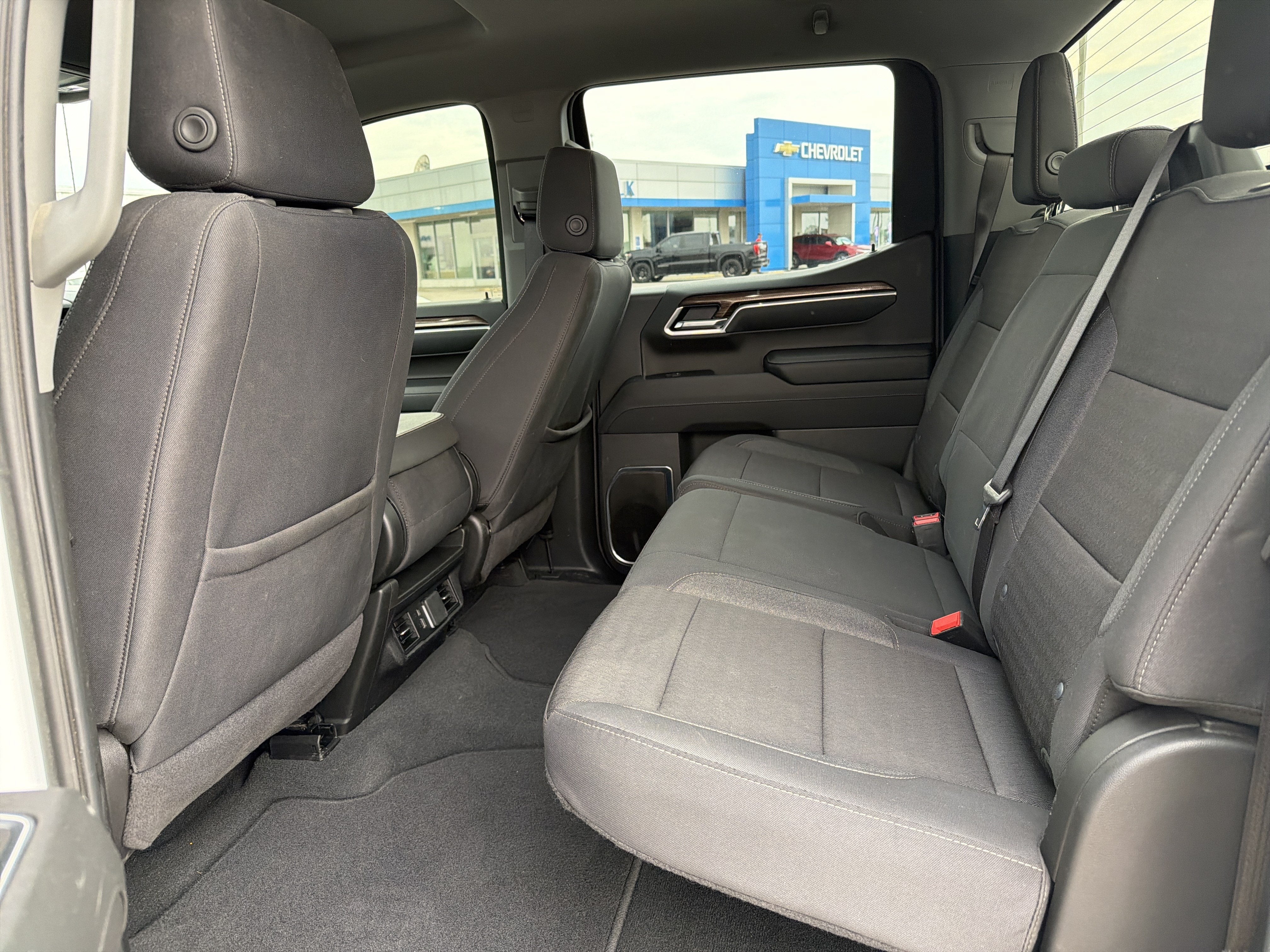 2025 Chevrolet Silverado 1500 LT (2FL)