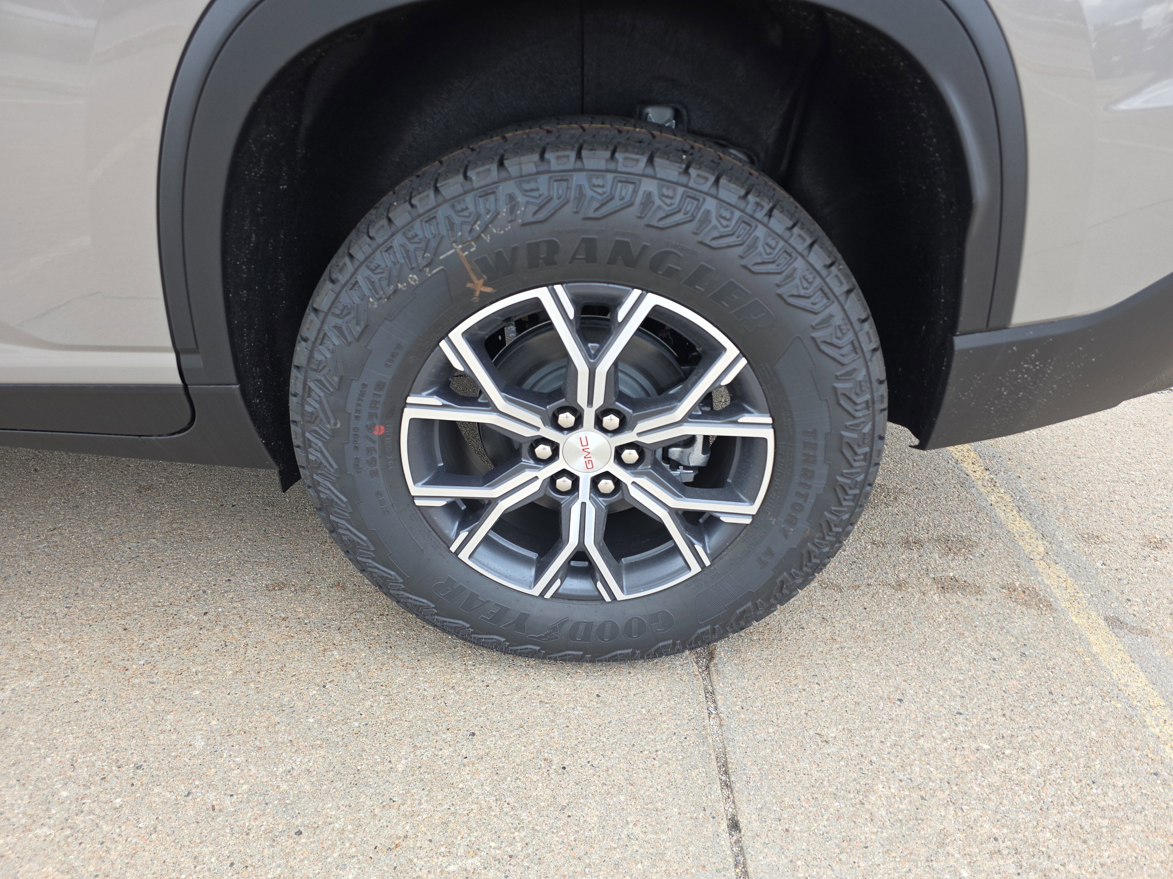 2026 GMC Acadia AT4