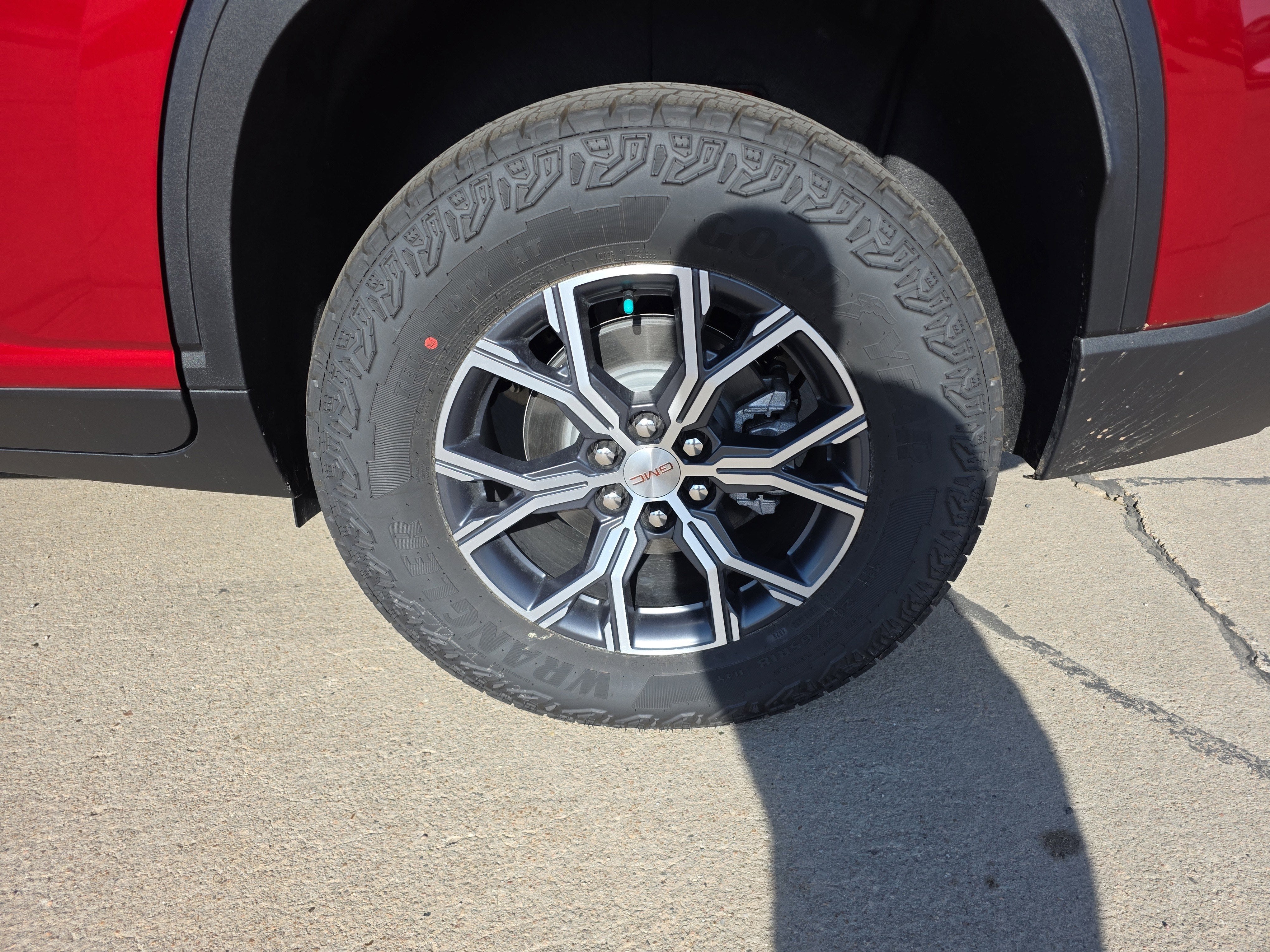 2026 GMC Acadia AT4