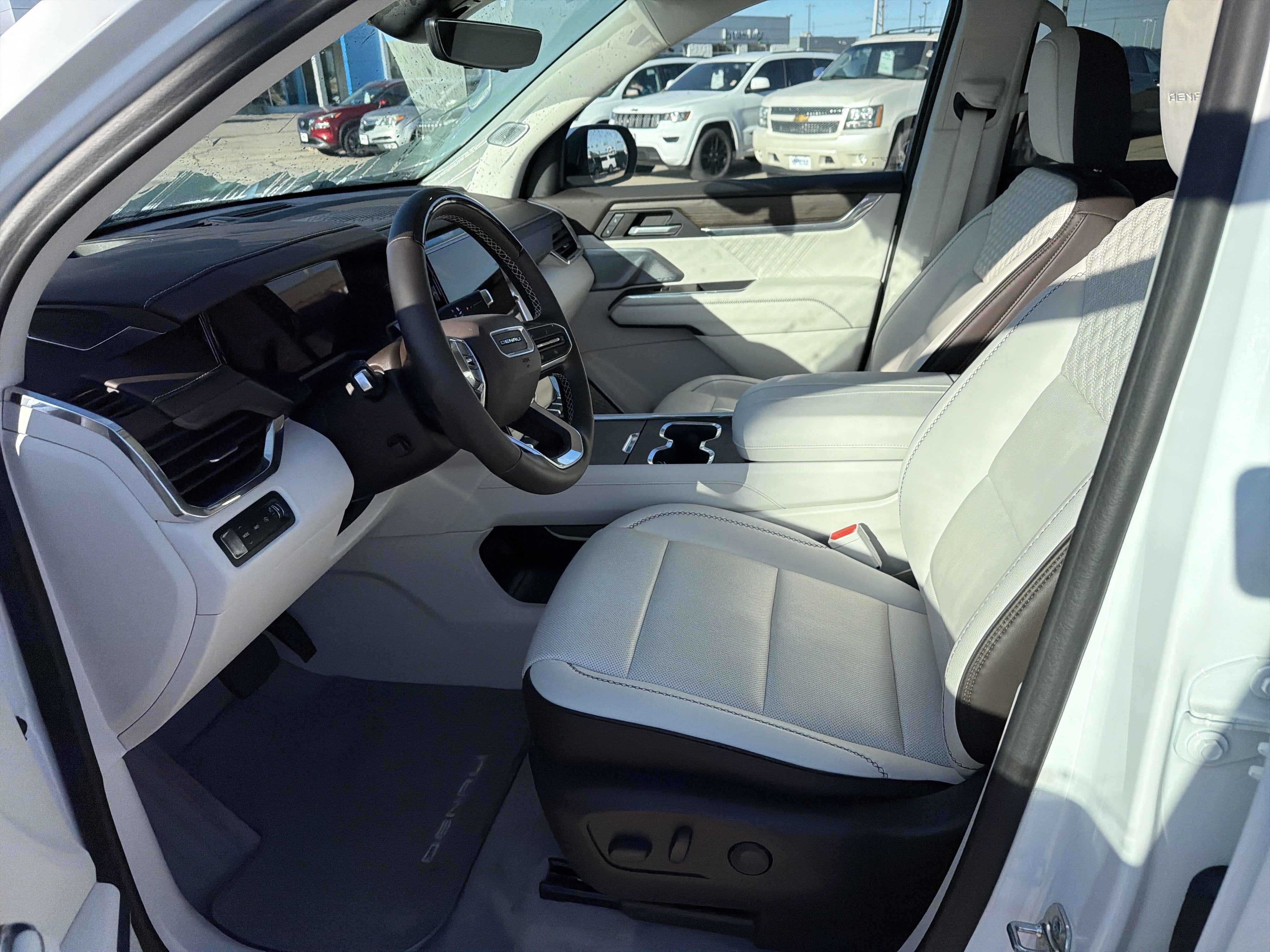 2024 GMC Acadia Denali