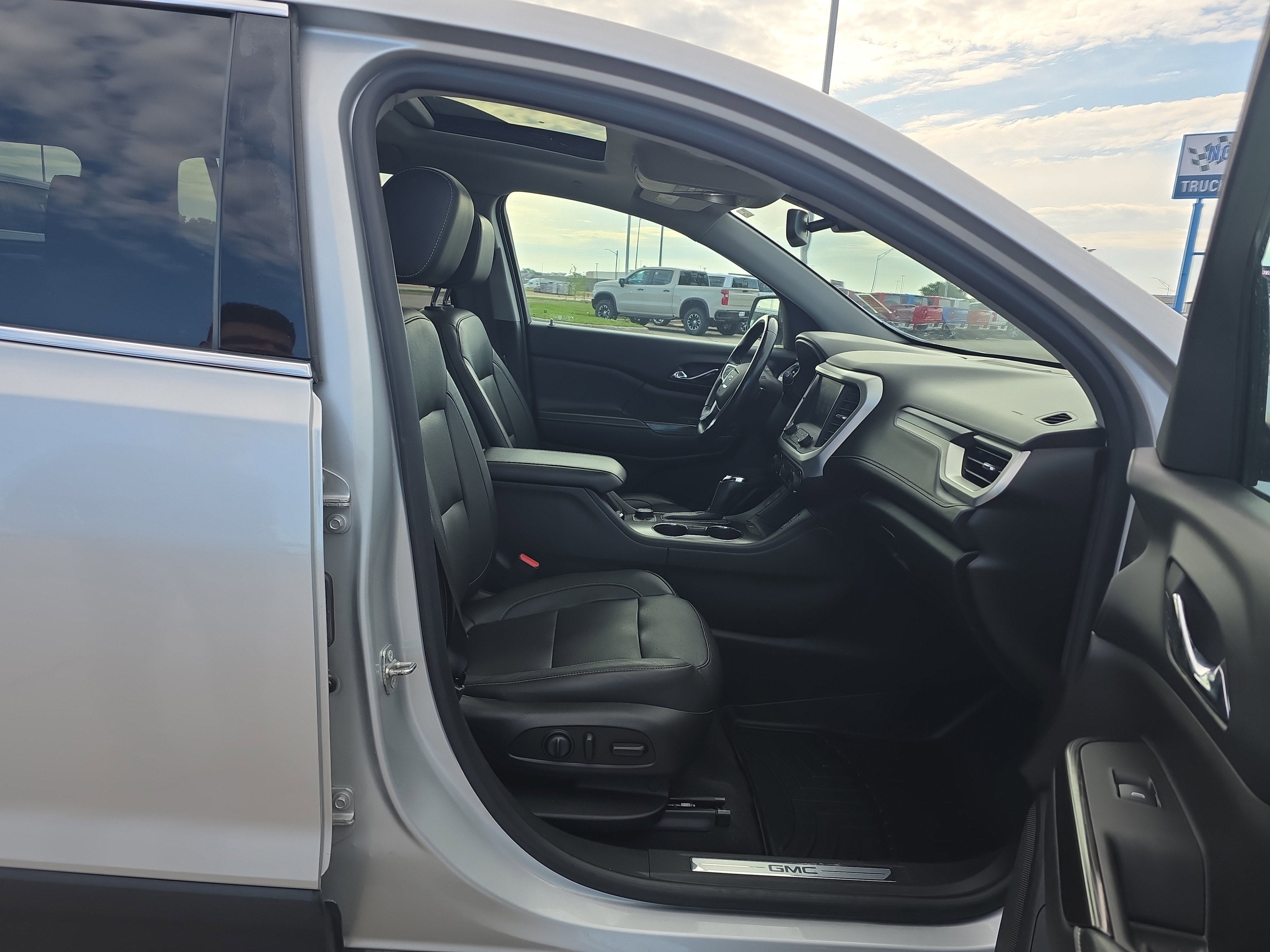 2018 GMC Acadia SLT