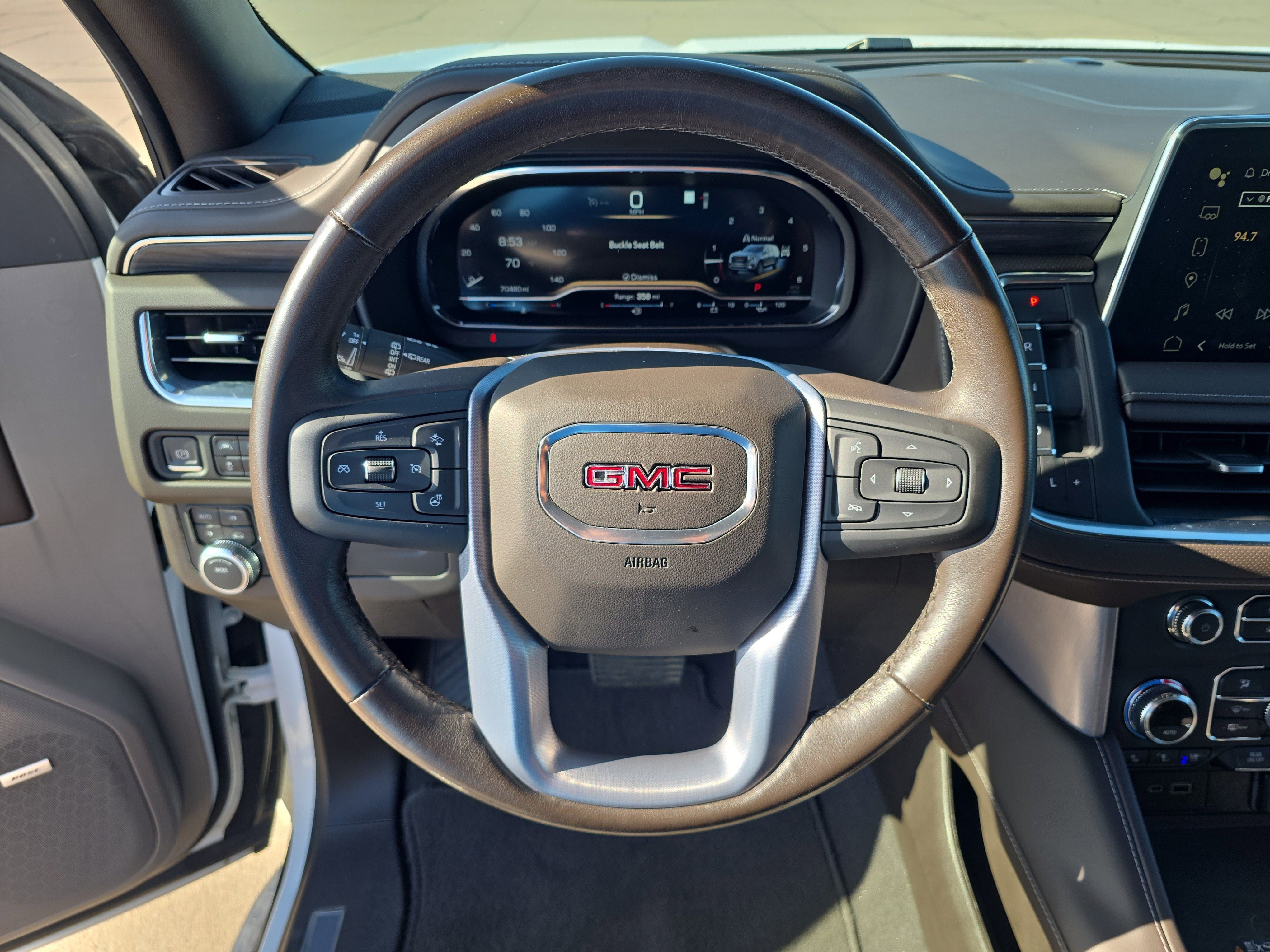 2022 GMC Yukon XL SLT