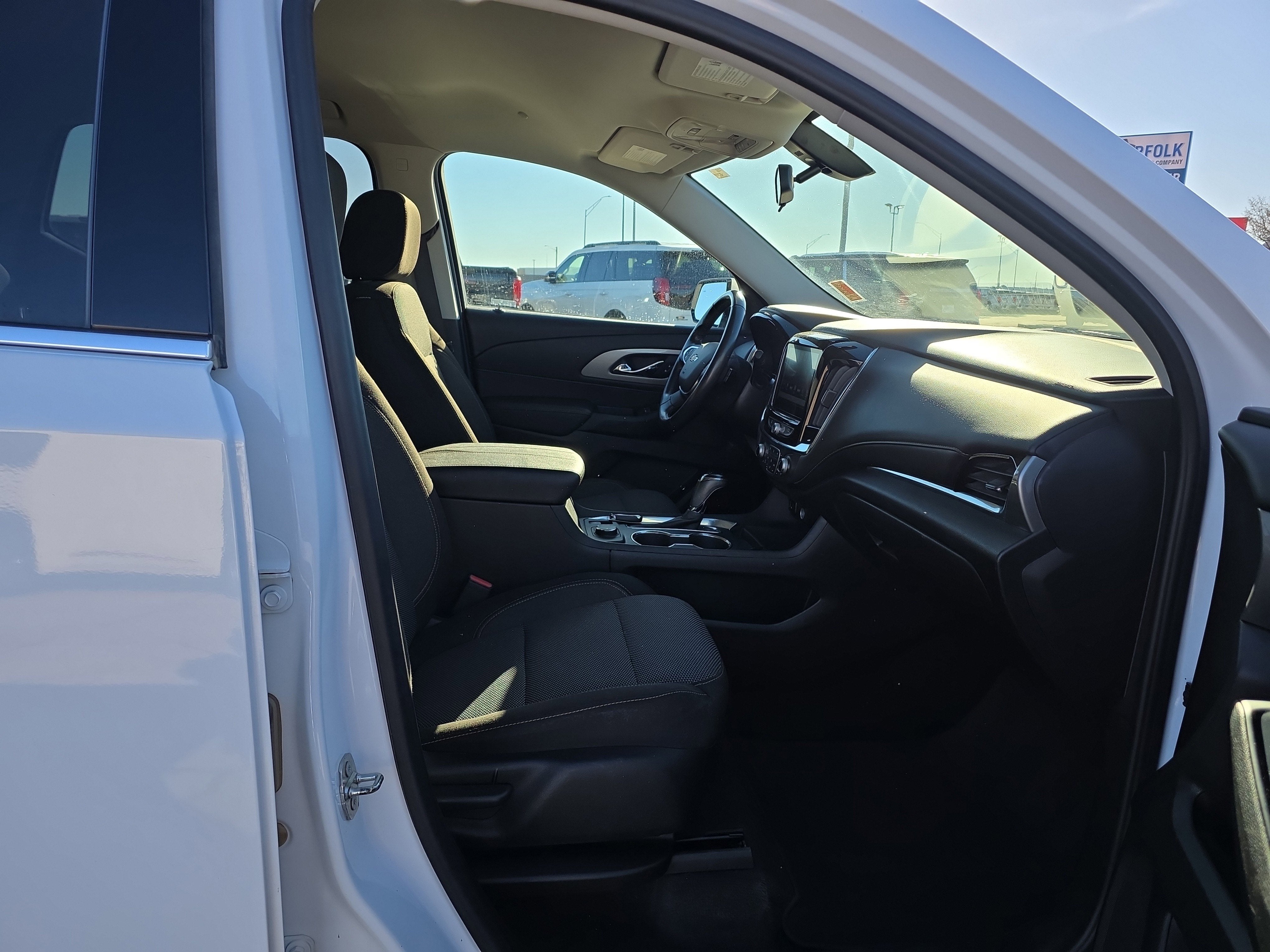 2018 Chevrolet Traverse LT Cloth