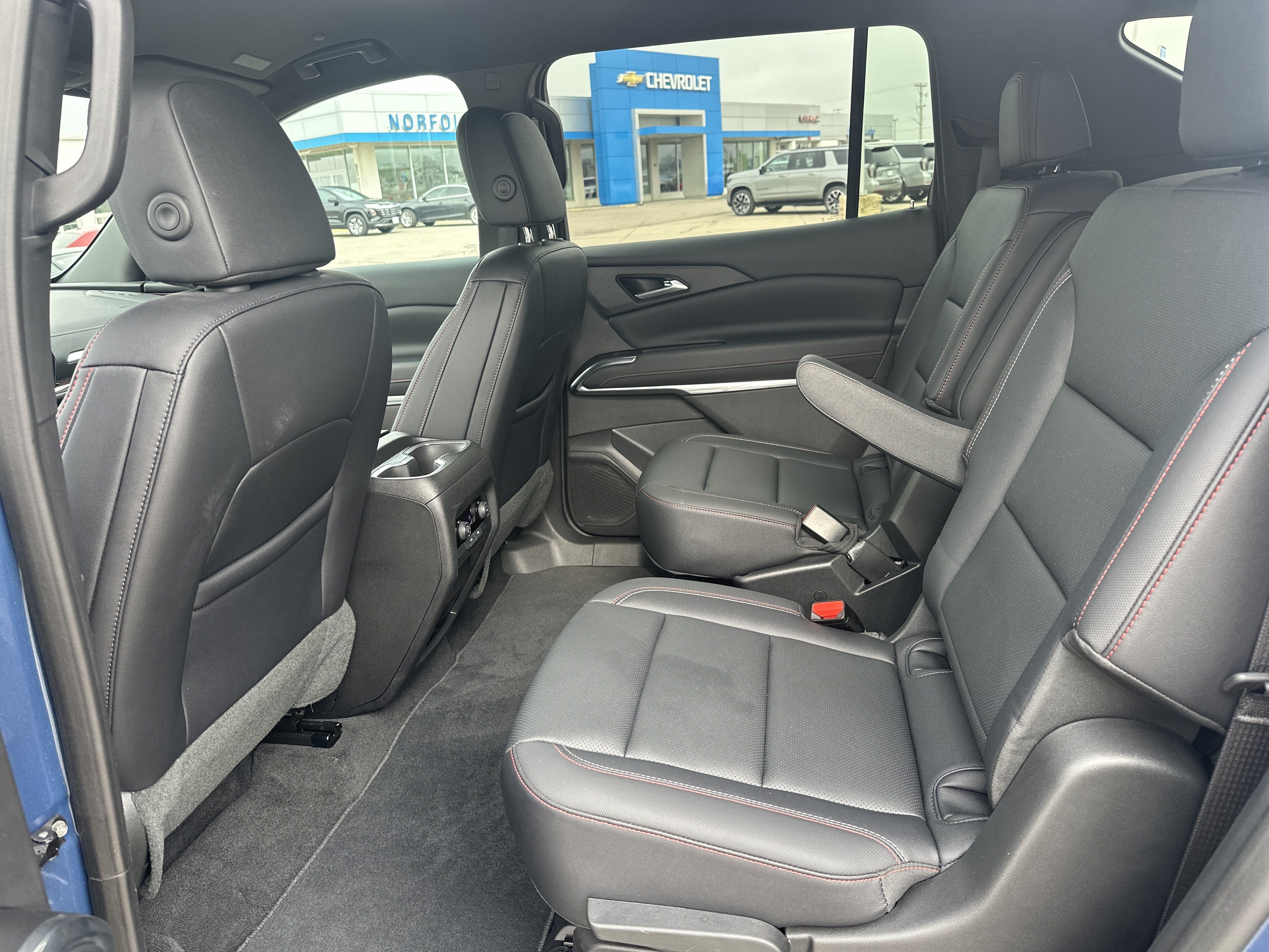 2025 Chevrolet Traverse Z71