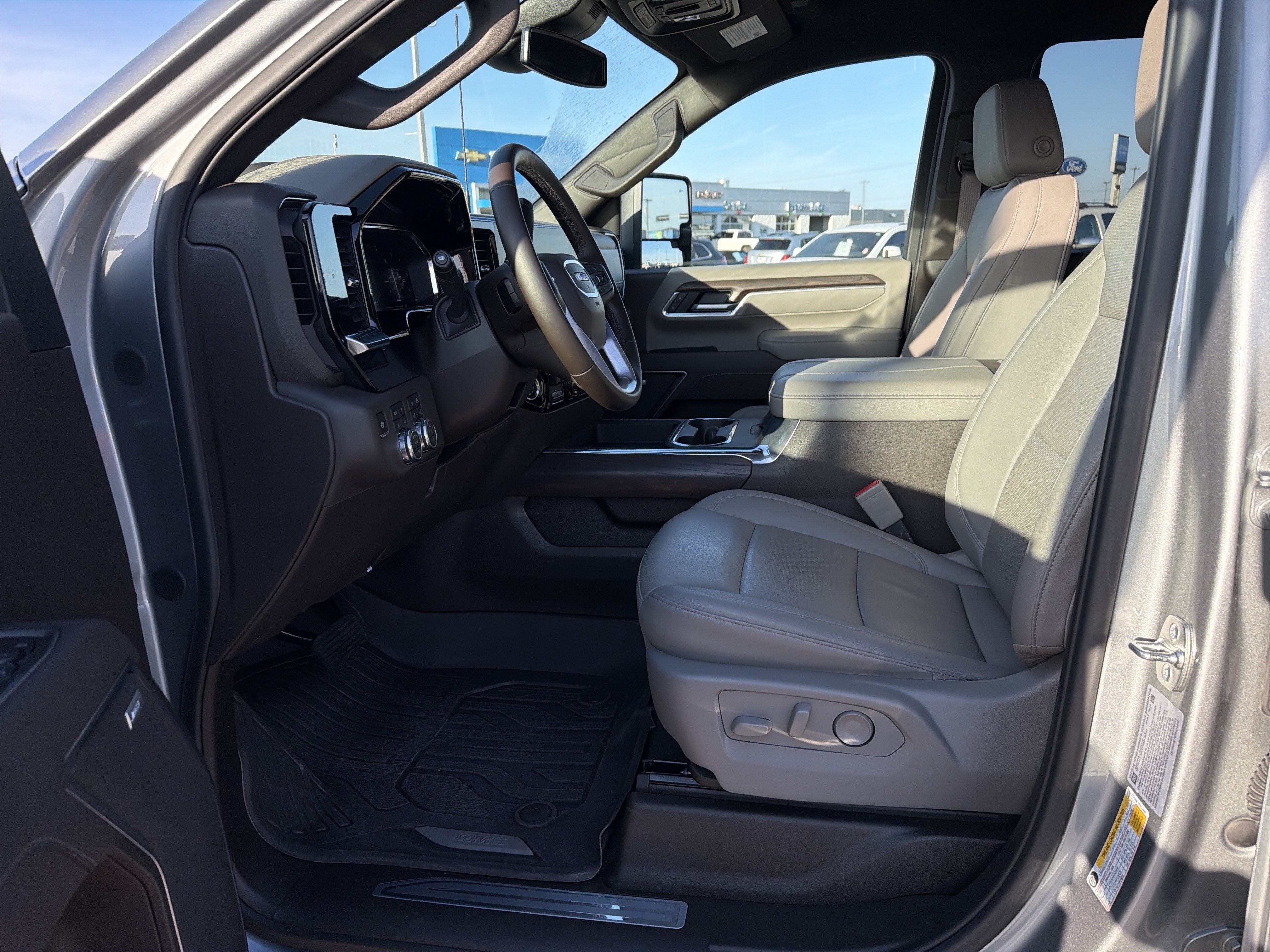 2026 GMC Sierra 2500HD SLT - Photo 17