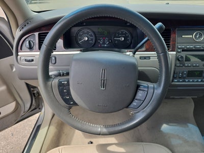 2007 Lincoln Town Car Signature