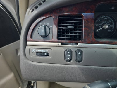 2007 Lincoln Town Car Signature