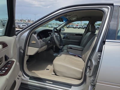 2007 Lincoln Town Car Signature