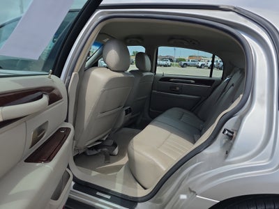 2007 Lincoln Town Car Signature