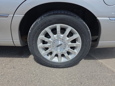 2007 Lincoln Town Car Signature