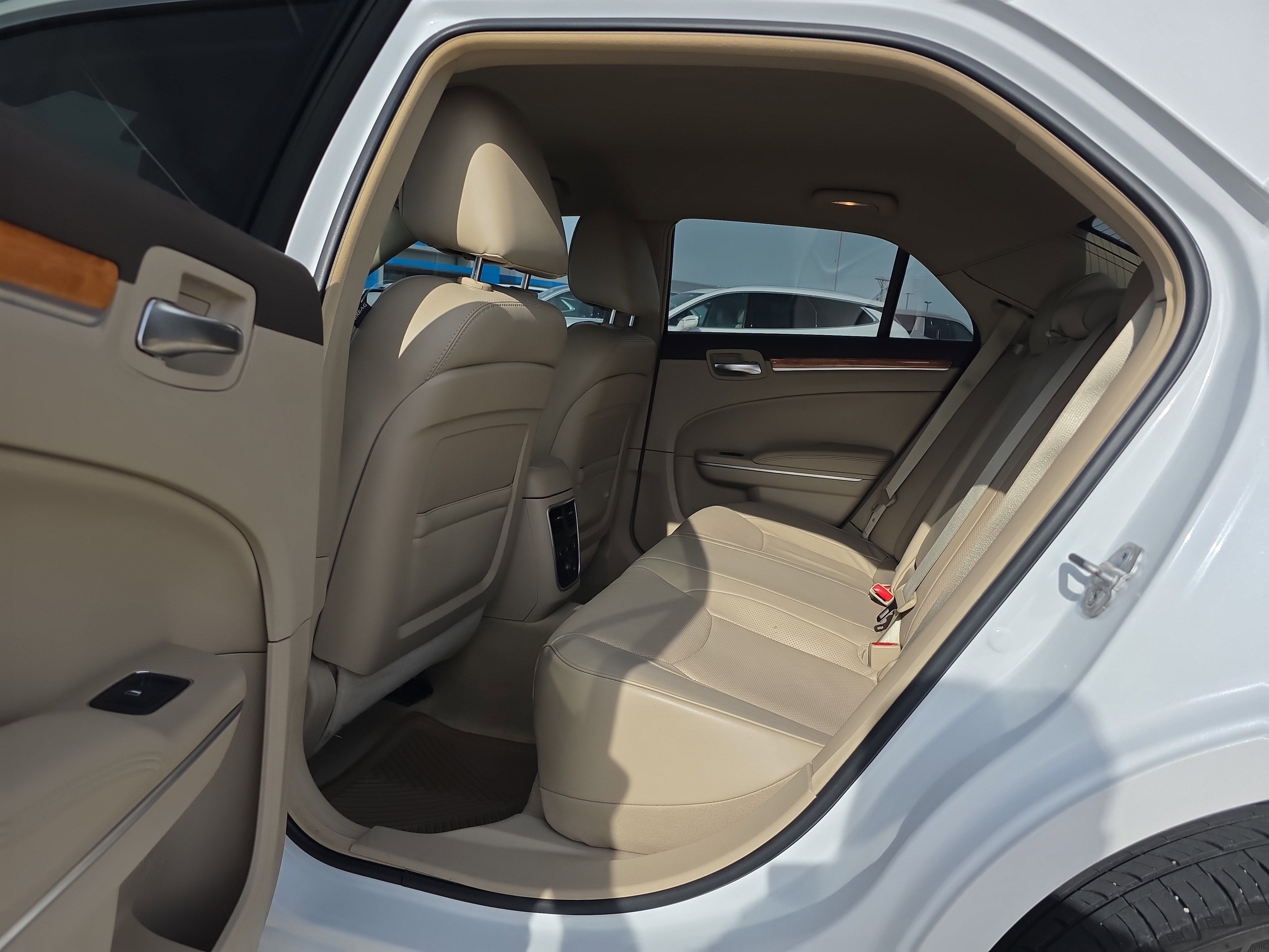 2013 Chrysler 300C AWD