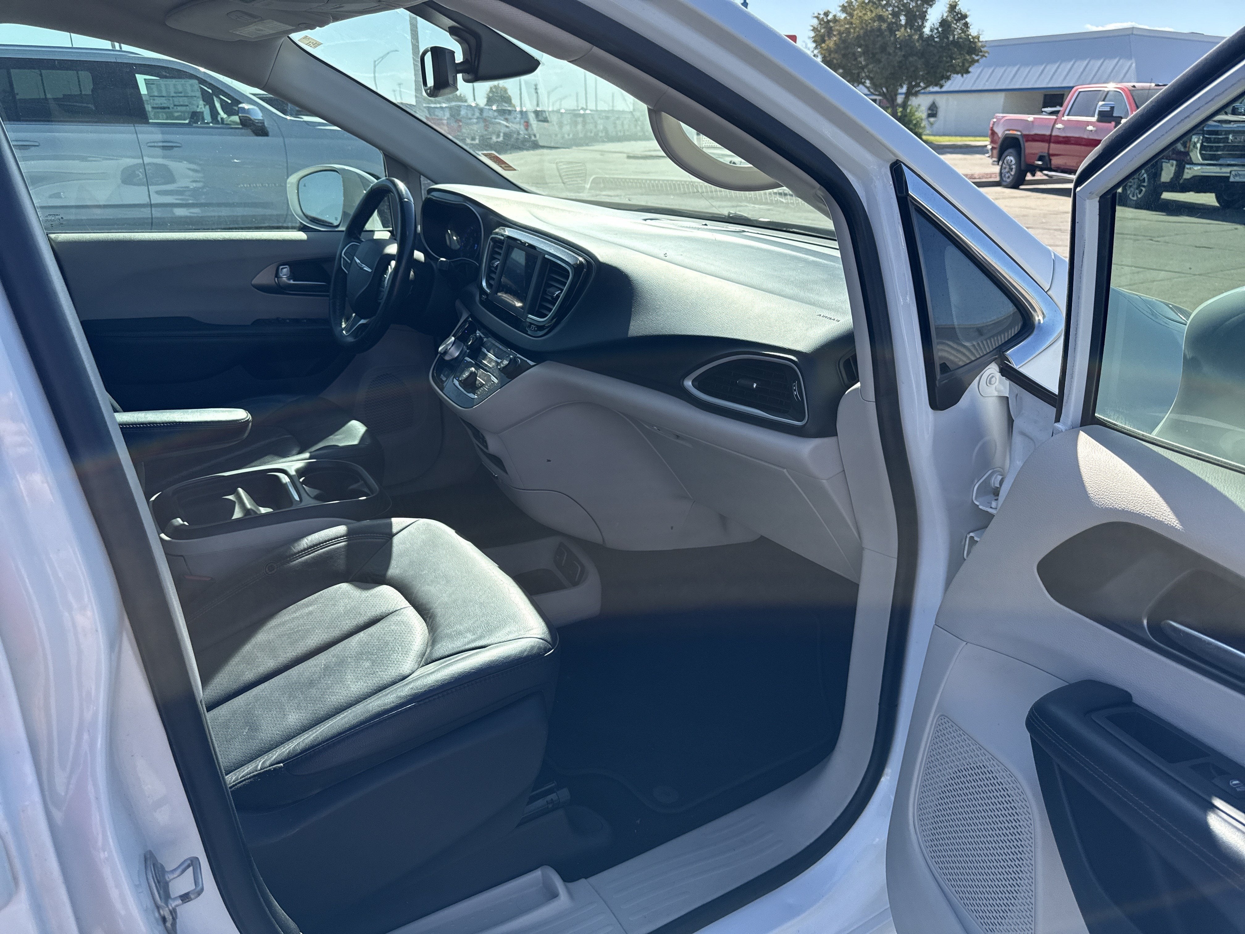 2020 Chrysler Pacifica Touring L