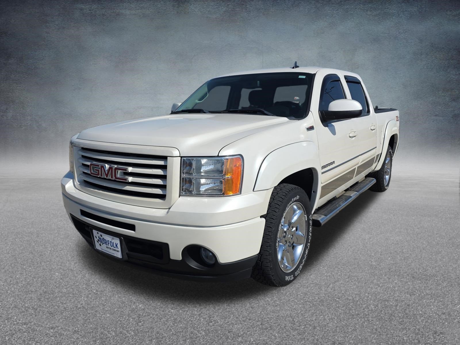 2012 GMC Sierra 4WD Crew Cab SLT SWB's photo