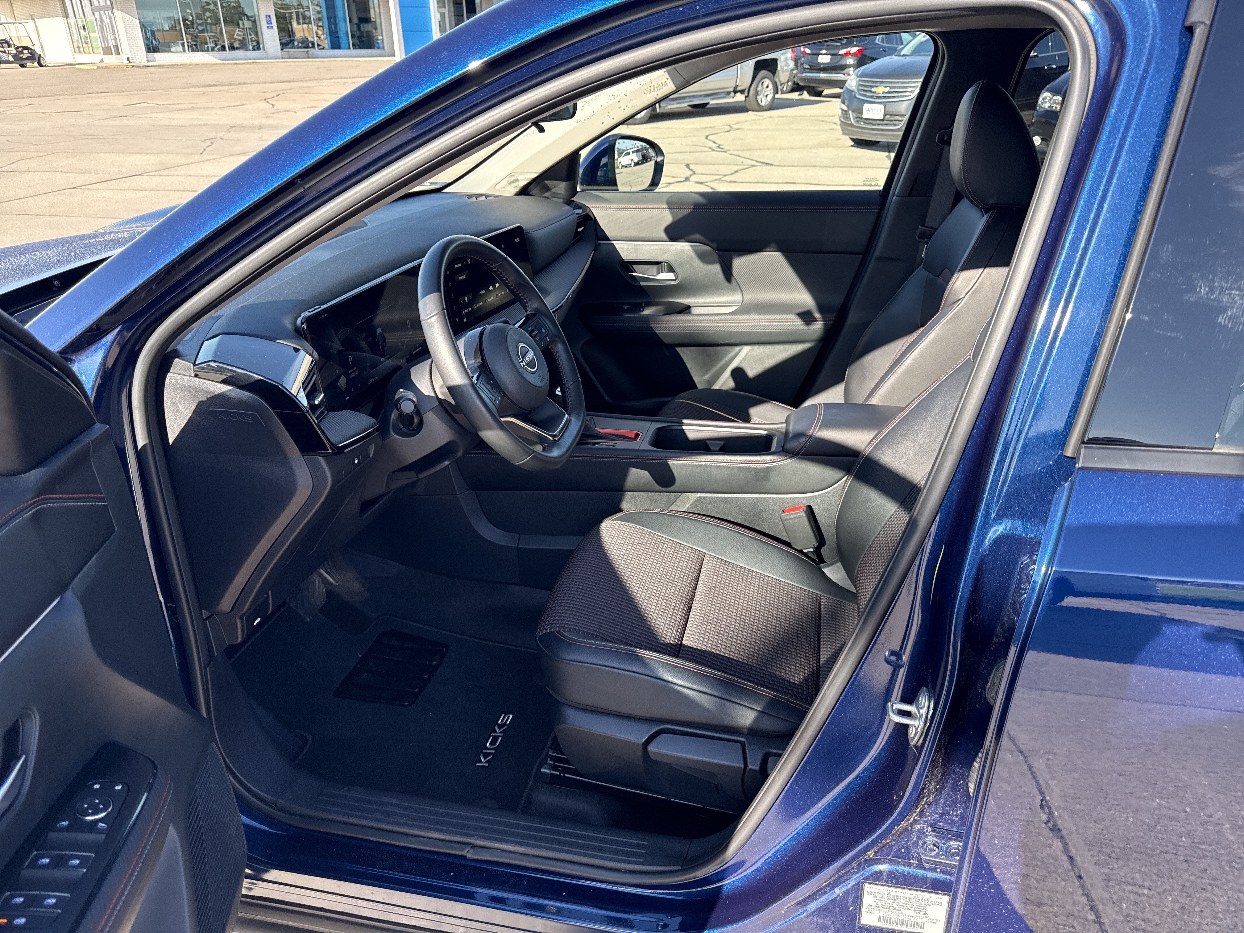 2025 Nissan Kicks SR Intelligent AWD