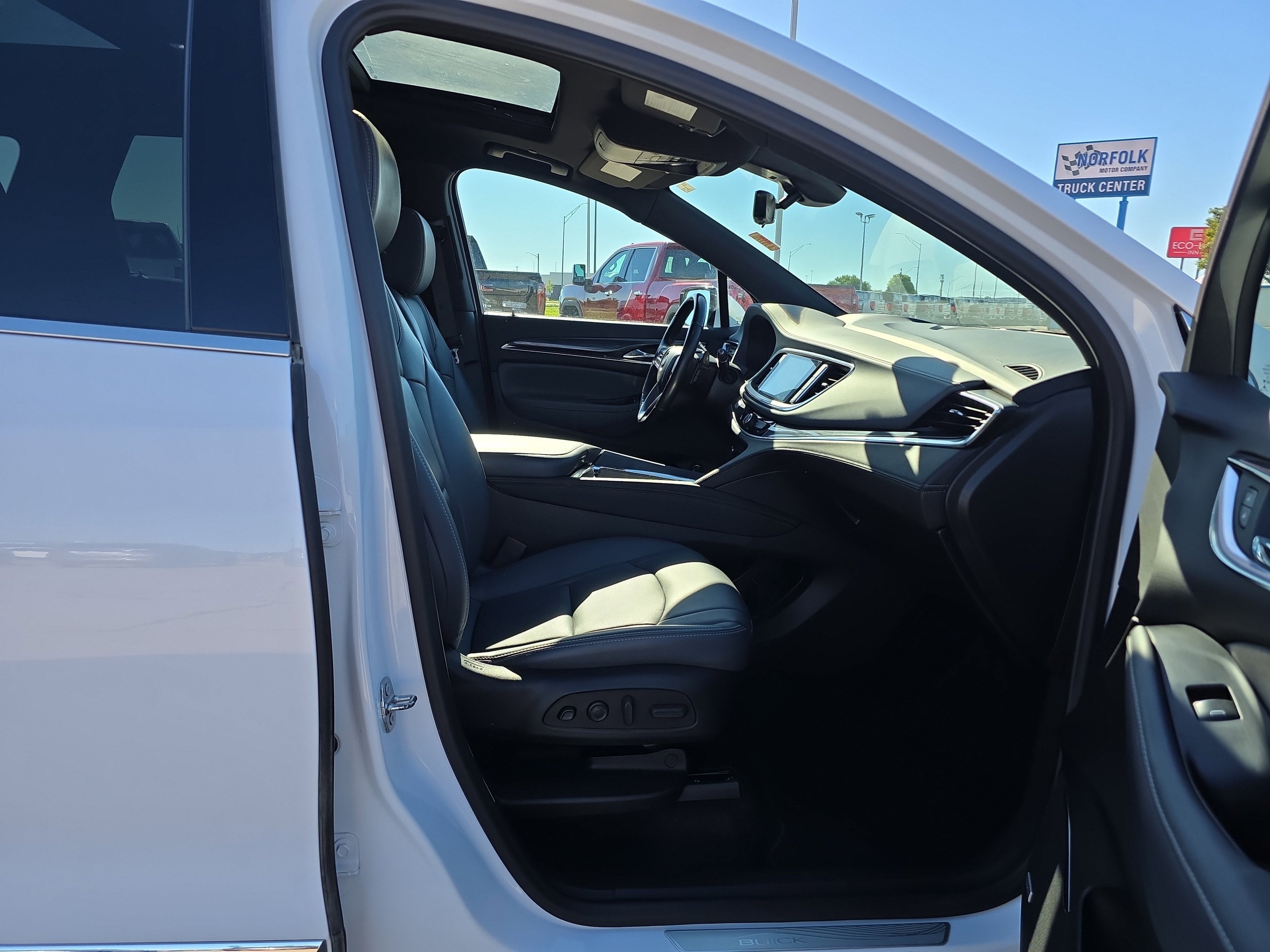 2023 Buick Enclave Premium