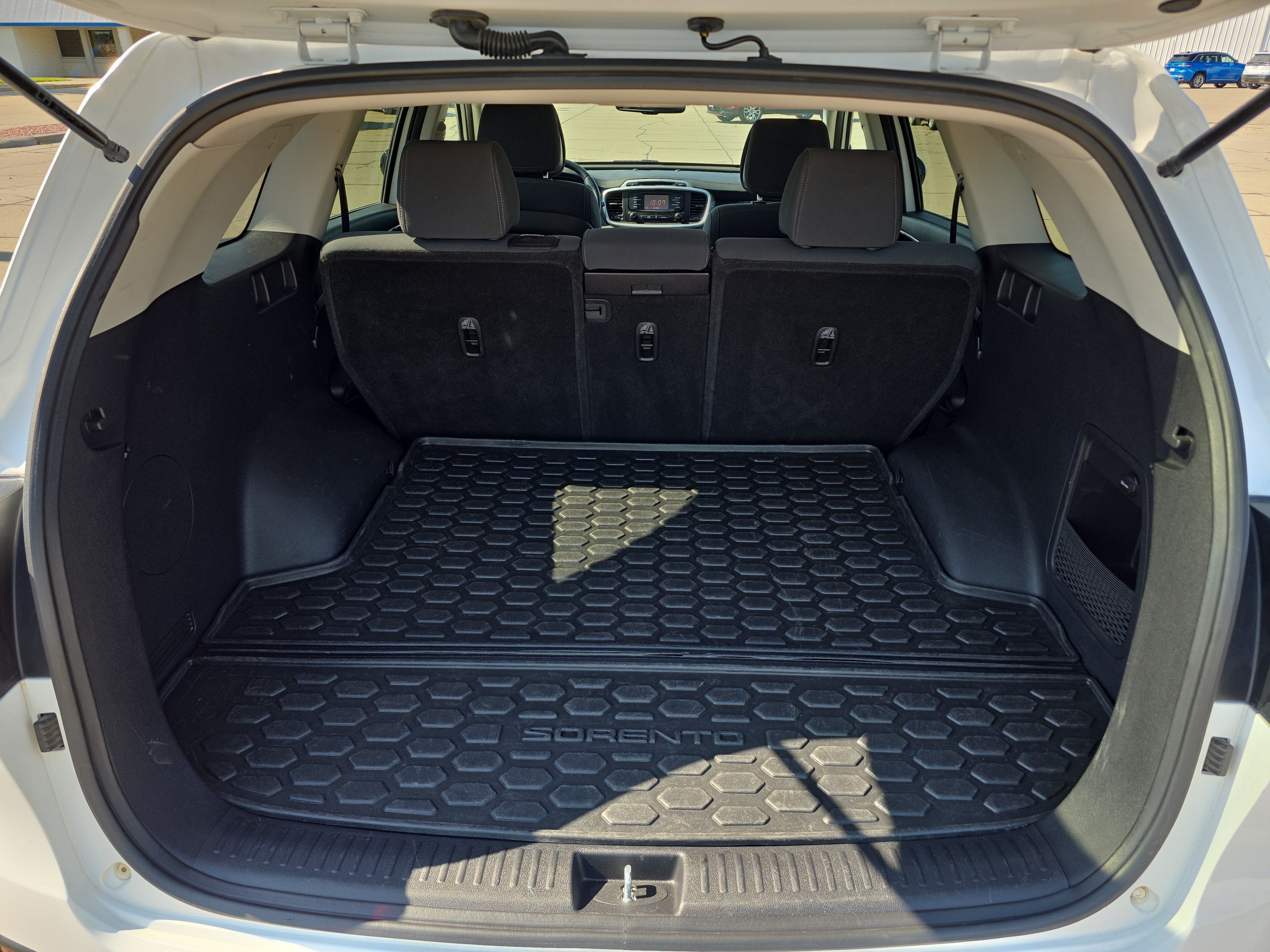 2016 Kia Sorento 2.4L LX